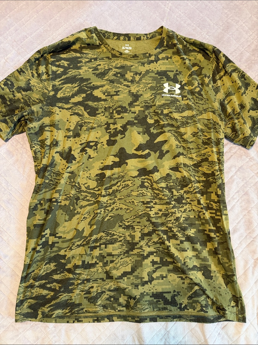 Under Armour Men’s Olive Camo Short Sleeve Performance Tee